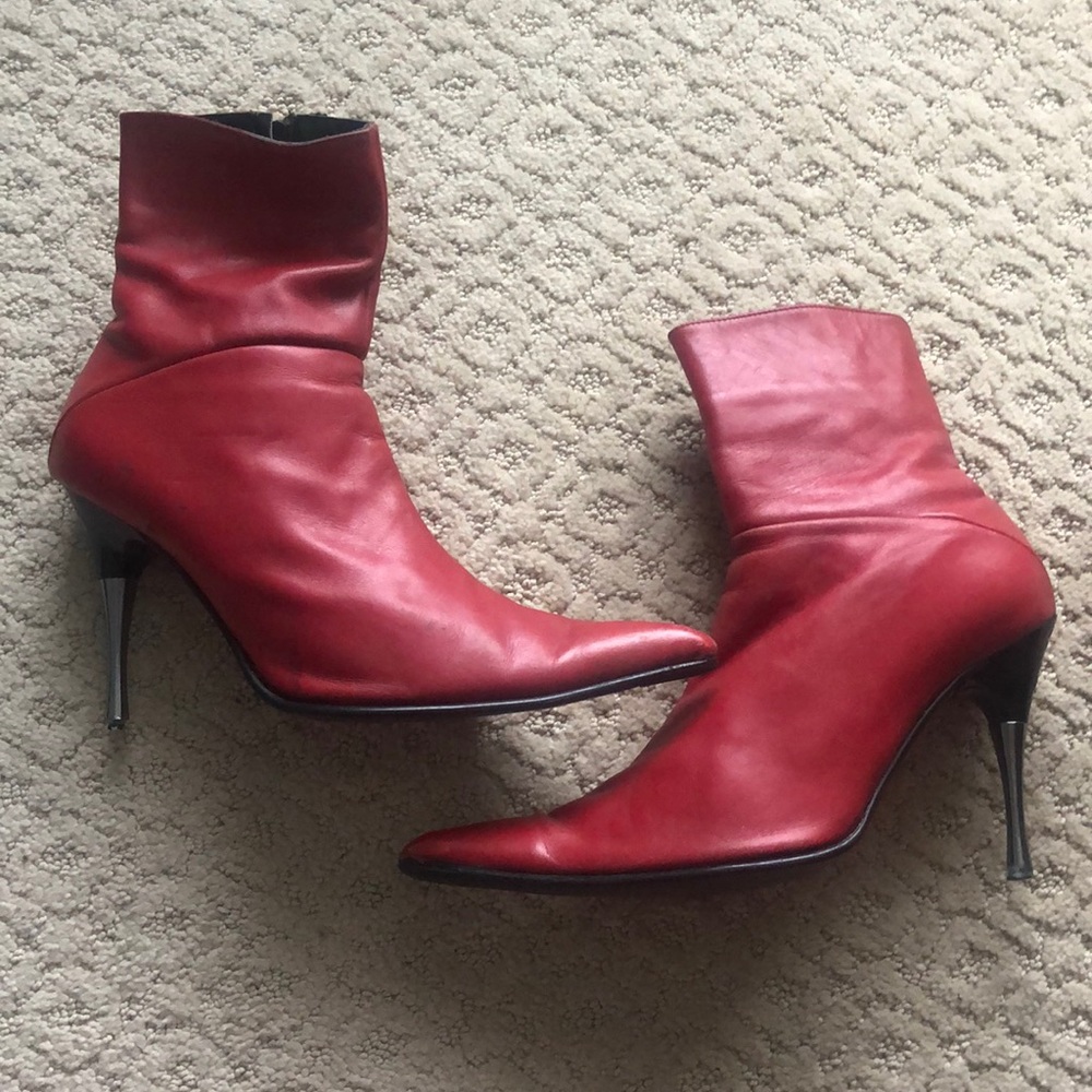 Vero Cudio red stiletto boots